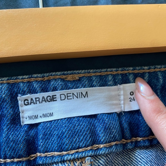 Garage denim mom shorts - Picture 3 of 3